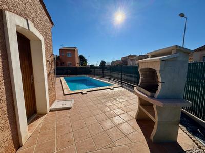 Villa - 97 m² - 4 pièces