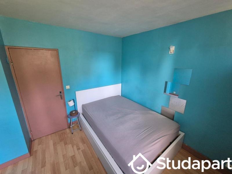 Chambre - 10 m² - 1 pièce