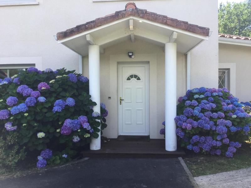 Maison - 220 m² - 6 pièces