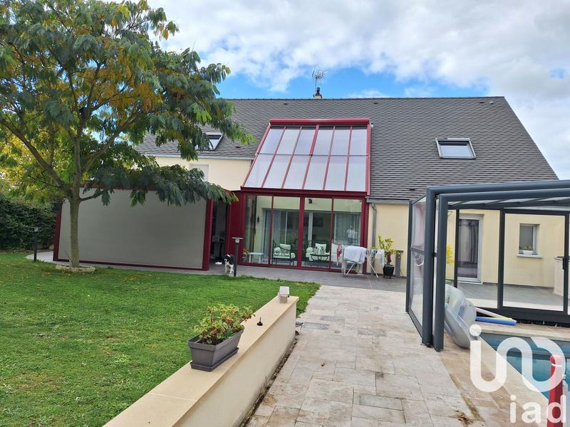 Maison - 207 m² - 8 pièces