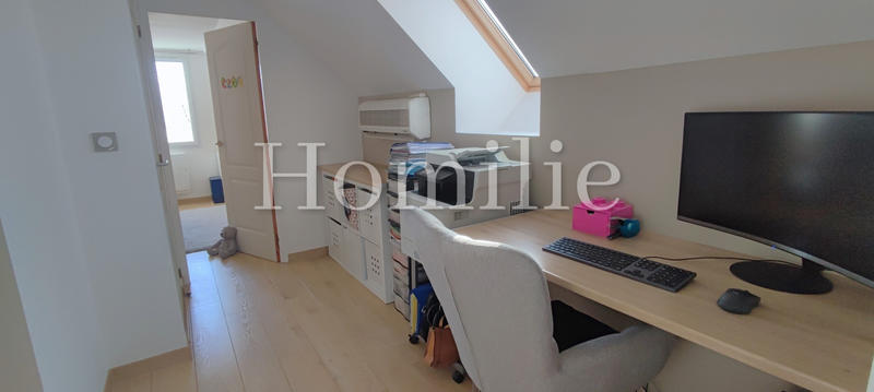 Maison - 140 m² - 7 pièces