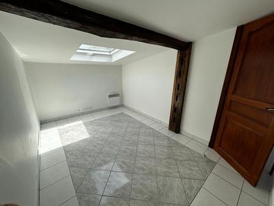 Appartement - 100 m² - 5 pièces