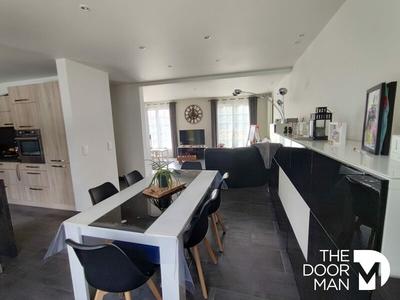 Maison d'architecte - 145 m² - 6 pièces