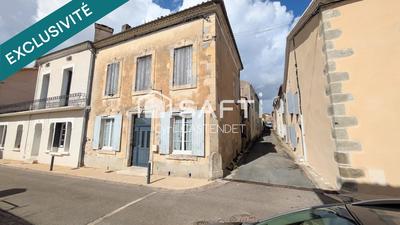 Maison - 140 m² - 12 pièces