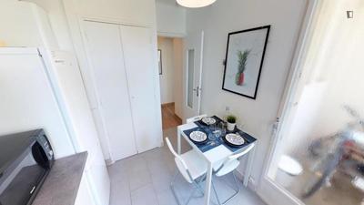 Chambre - 10 m² - 5 pièces