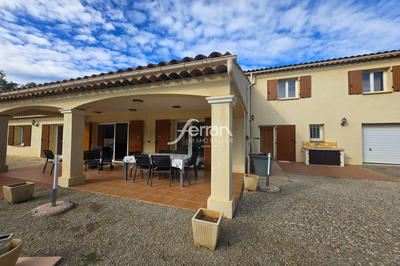 Villa - 190 m² - 7 pièces