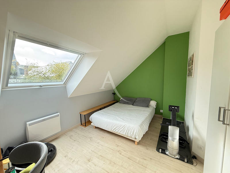 Maison - 160 m² - 8 pièces