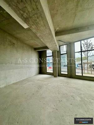 Local commercial - 92 m²