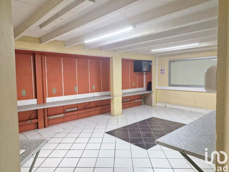 Local commercial - 642 m²