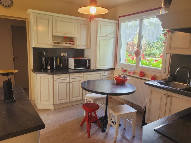 Maison traditionnelle - 200 m² - 7 pièces