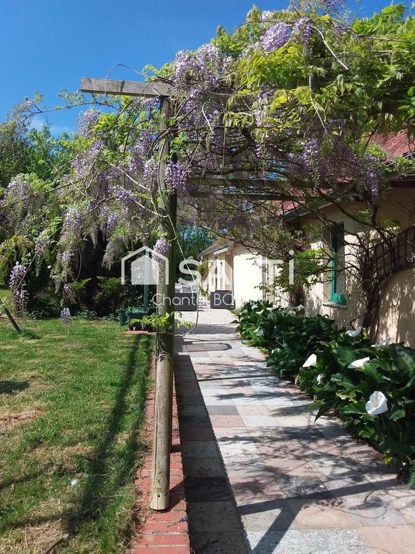 Maison - 258 m² - 8 pièces