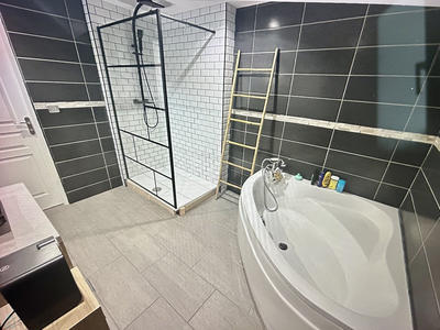 Maison - 105 m² - 4 pièces