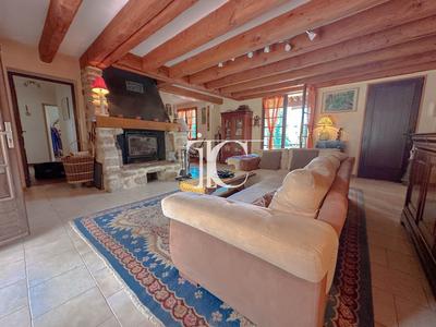 Maison - 161 m² - 6 pièces