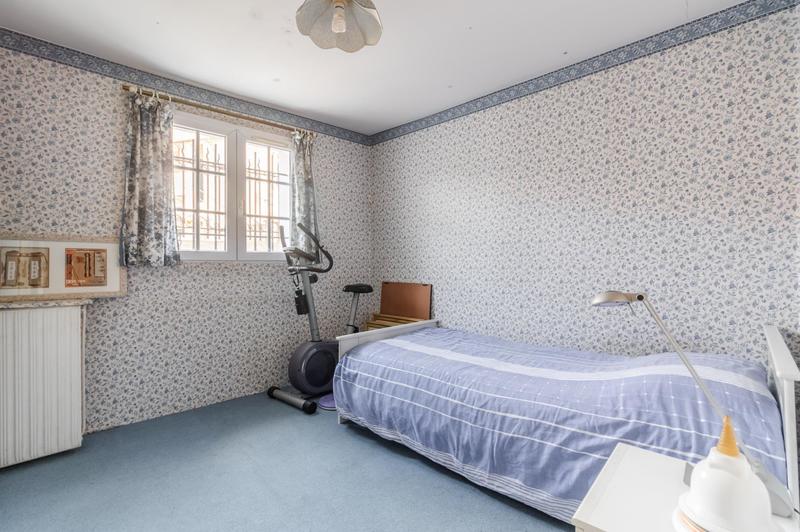 Maison - 228 m² - 8 pièces