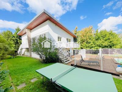 Maison - 173 m² - 6 pièces