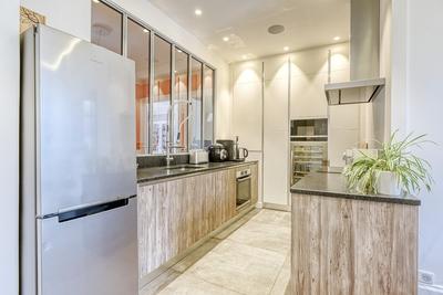 Appartement - 193 m² - 5 pièces