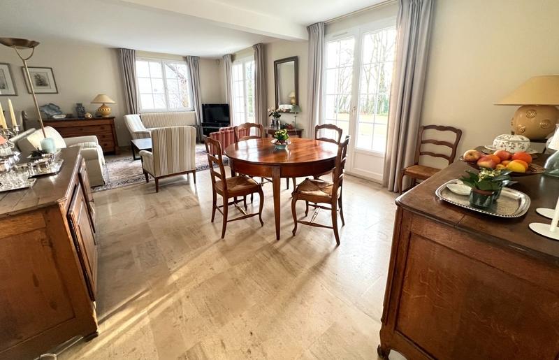 Maison - 183 m² - 7 pièces