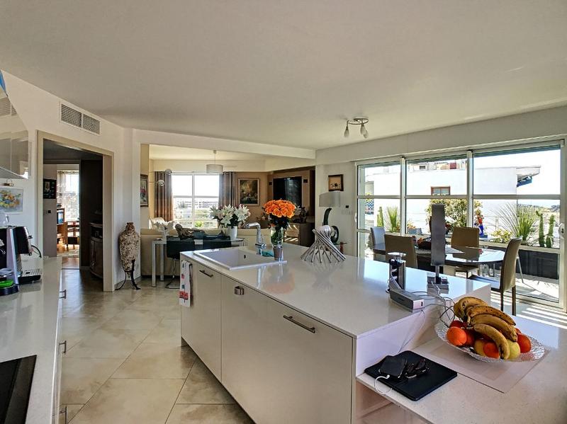 Appartement - 107 m² - 4 pièces