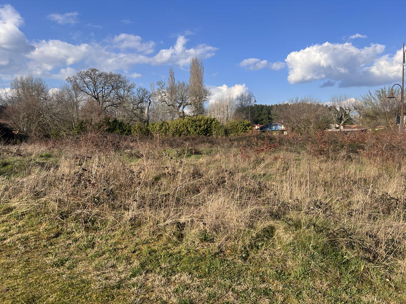 Terrain - 1 640 m²