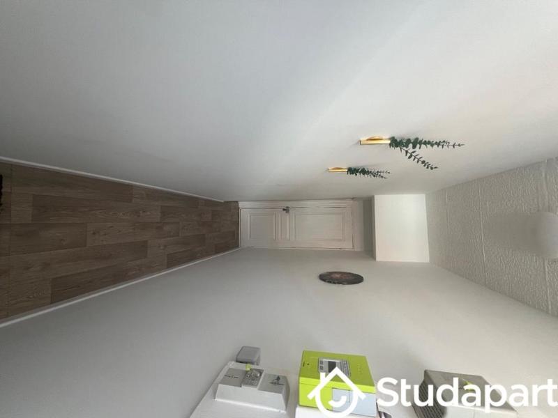 Chambre - 9 m² - 1 pièce