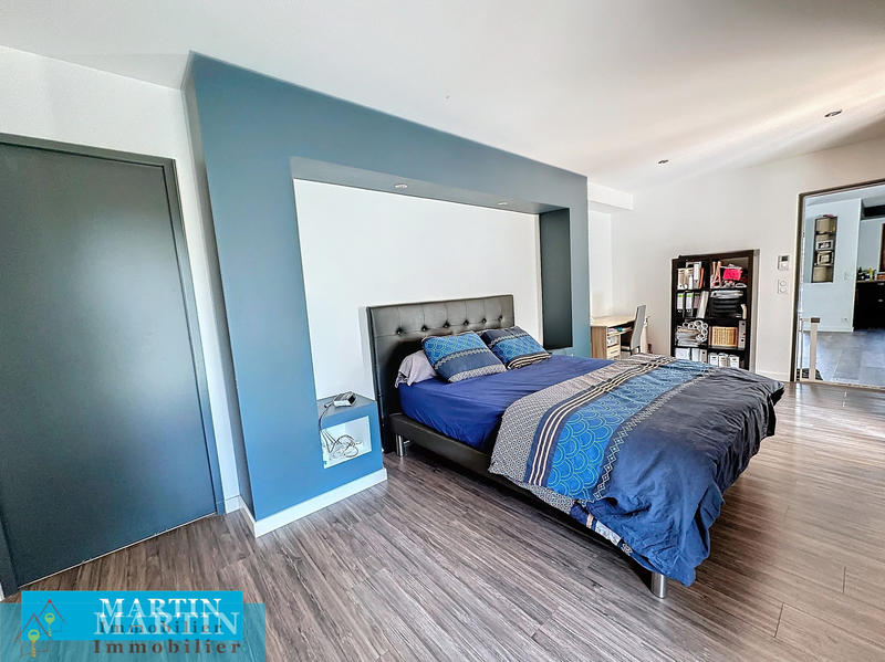 Villa - 182 m² - 6 pièces