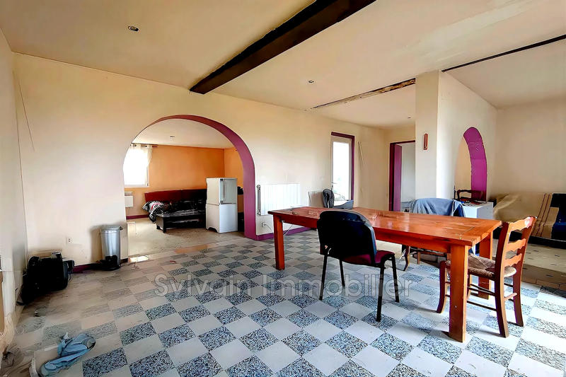 Maison - 187 m² - 7 pièces