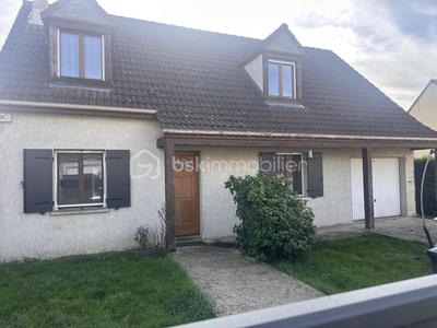 Maison - 105 m² - 6 pièces