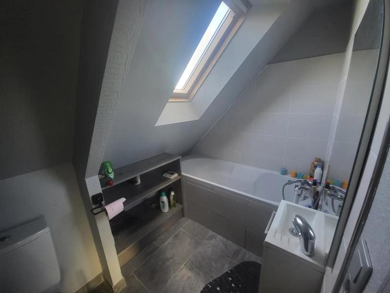 Maison - 79 m² - 6 pièces