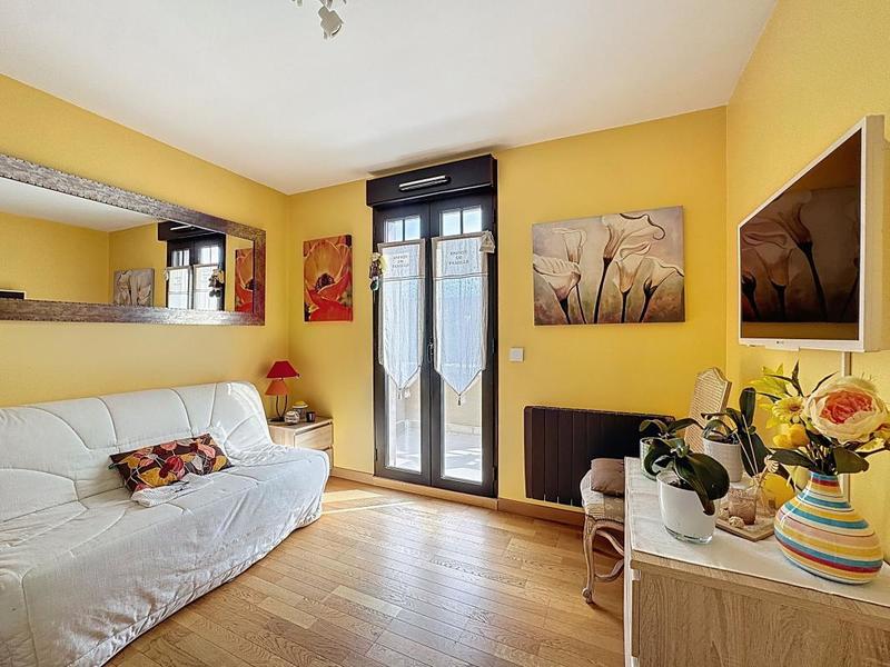 Appartement - 102 m² - 4 pièces