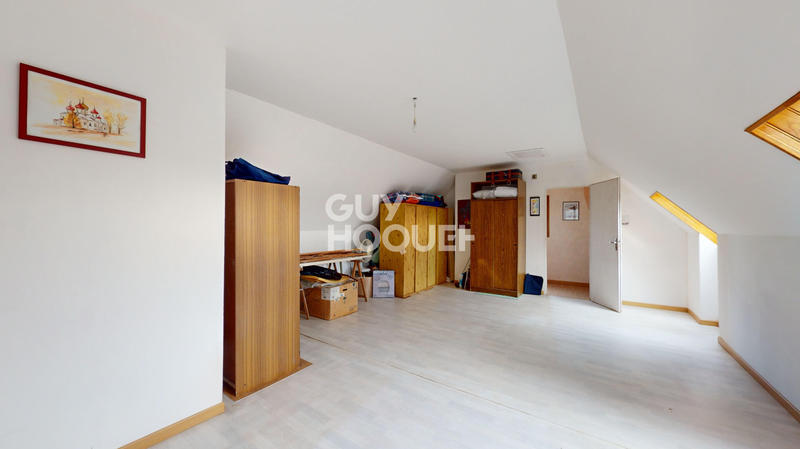 Maison - 137 m² - 6 pièces