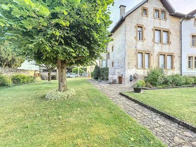 Maison - 165 m² - 8 pièces