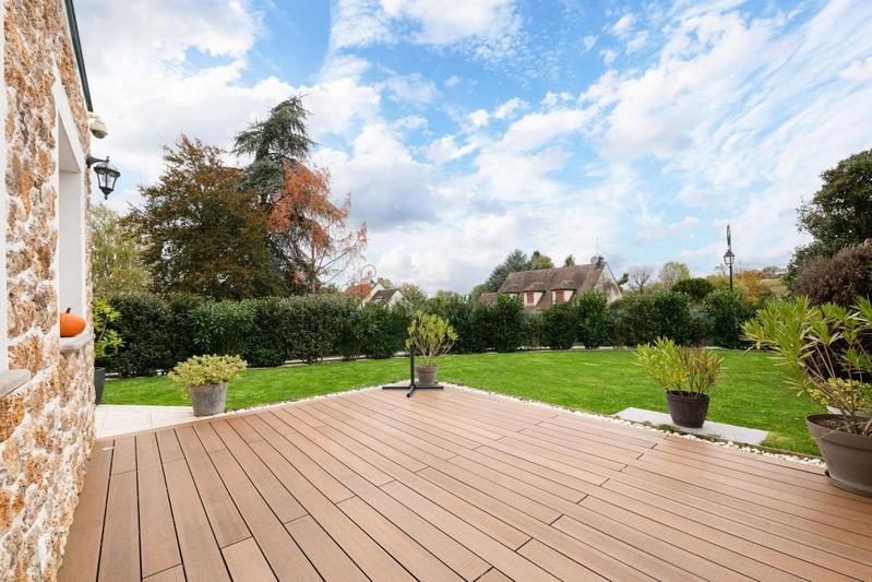 Maison - 140 m² - 5 pièces