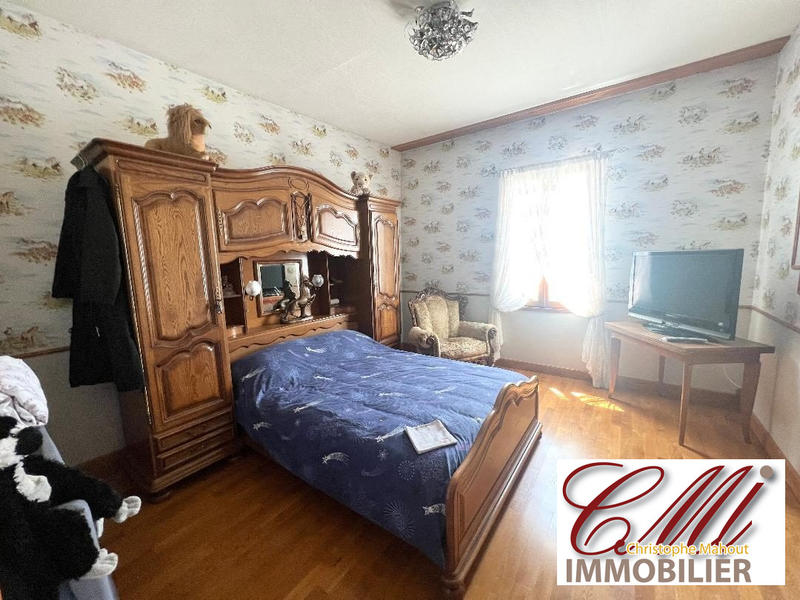 Maison ancienne - 268 m² - 6 pièces