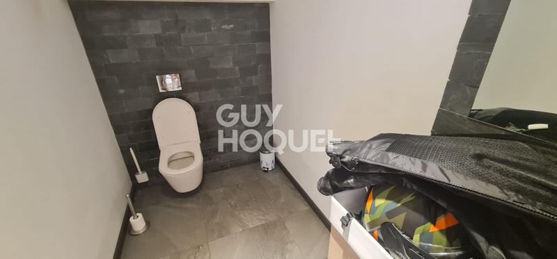 Loft - 120 m² - 4 pièces