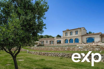 Villa - 625 m² - 10 pièces