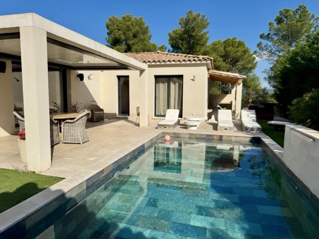 Maison - 138 m² - 6 pièces