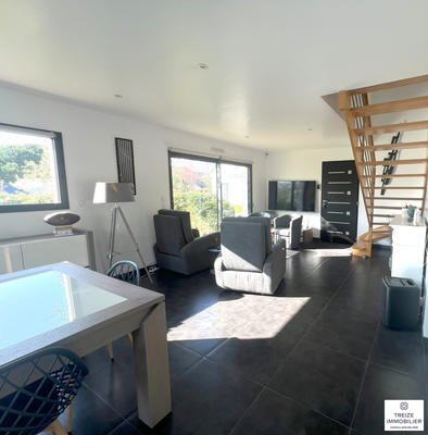 Maison contemporaine - 92 m² - 5 pièces