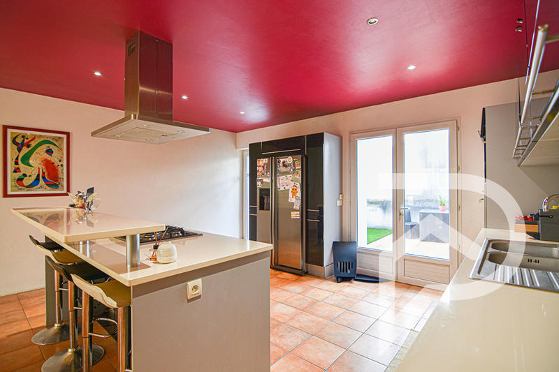 Maison - 147 m² - 6 pièces