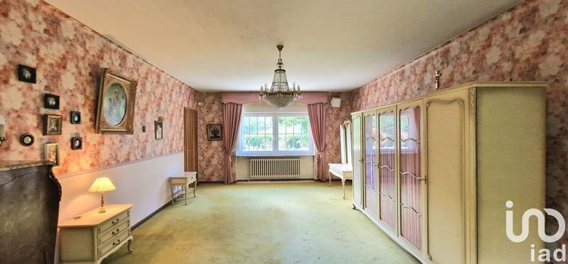 Maison - 334 m² - 10 pièces