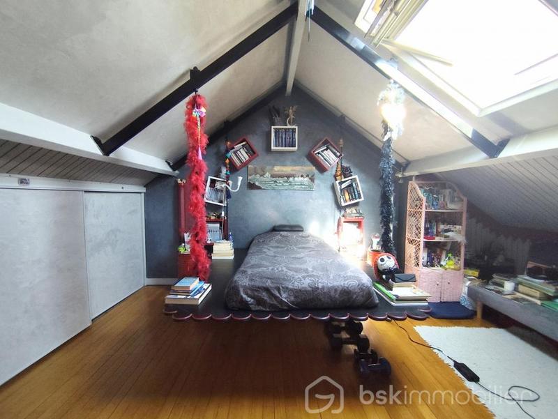 Maison traditionnelle - 120 m² - 6 pièces