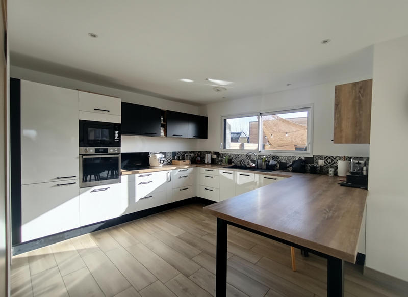 Maison - 108 m² - 5 pièces