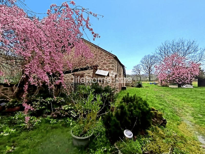 Maison - 200 m² - 6 pièces