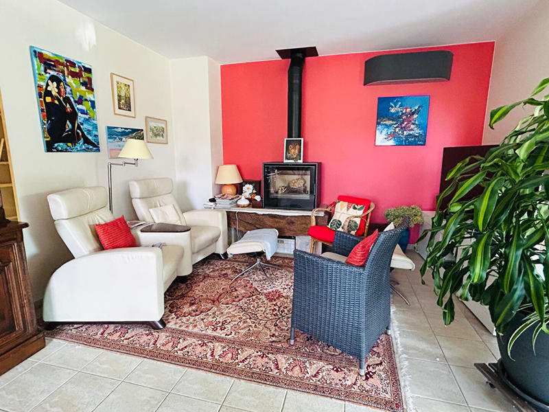 Maison - 180 m² - 6 pièces