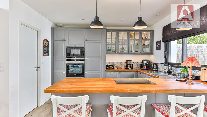 Maison - 137 m² - 4 pièces