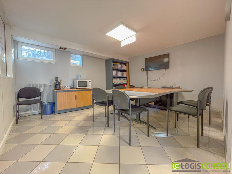 Local commercial - 113 m² - 5 pièces