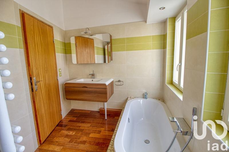 Duplex - 137 m² - 5 pièces