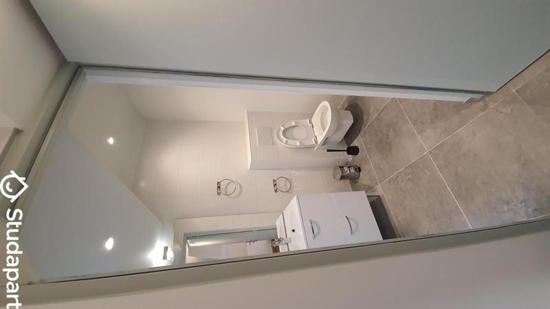 Chambre - 13 m² - 1 pièce