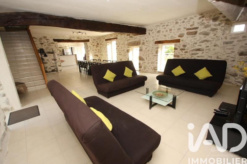 Maison - 251 m² - 13 pièces