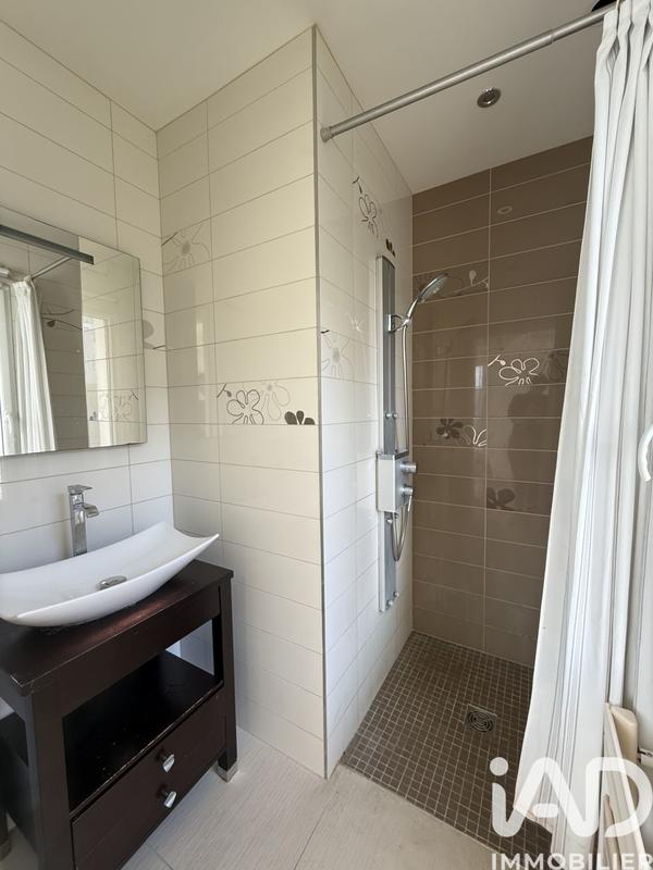 Maison - 226 m² - 7 pièces