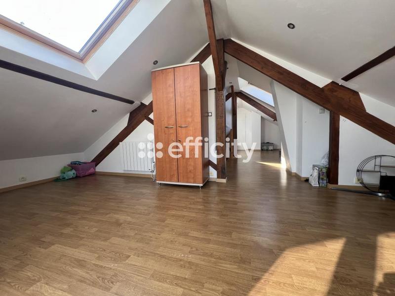 Pavillon - 193 m² - 8 pièces